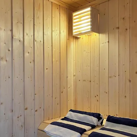 Casa vacanze 4 Bedroom Awesome In Voringsfoss Garden