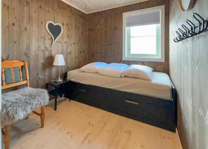 4 Bedroom Awesome In Voringsfoss Hébergement de vacances