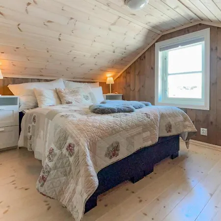 4 Bedroom Awesome In Voringsfoss Prázdninový dům